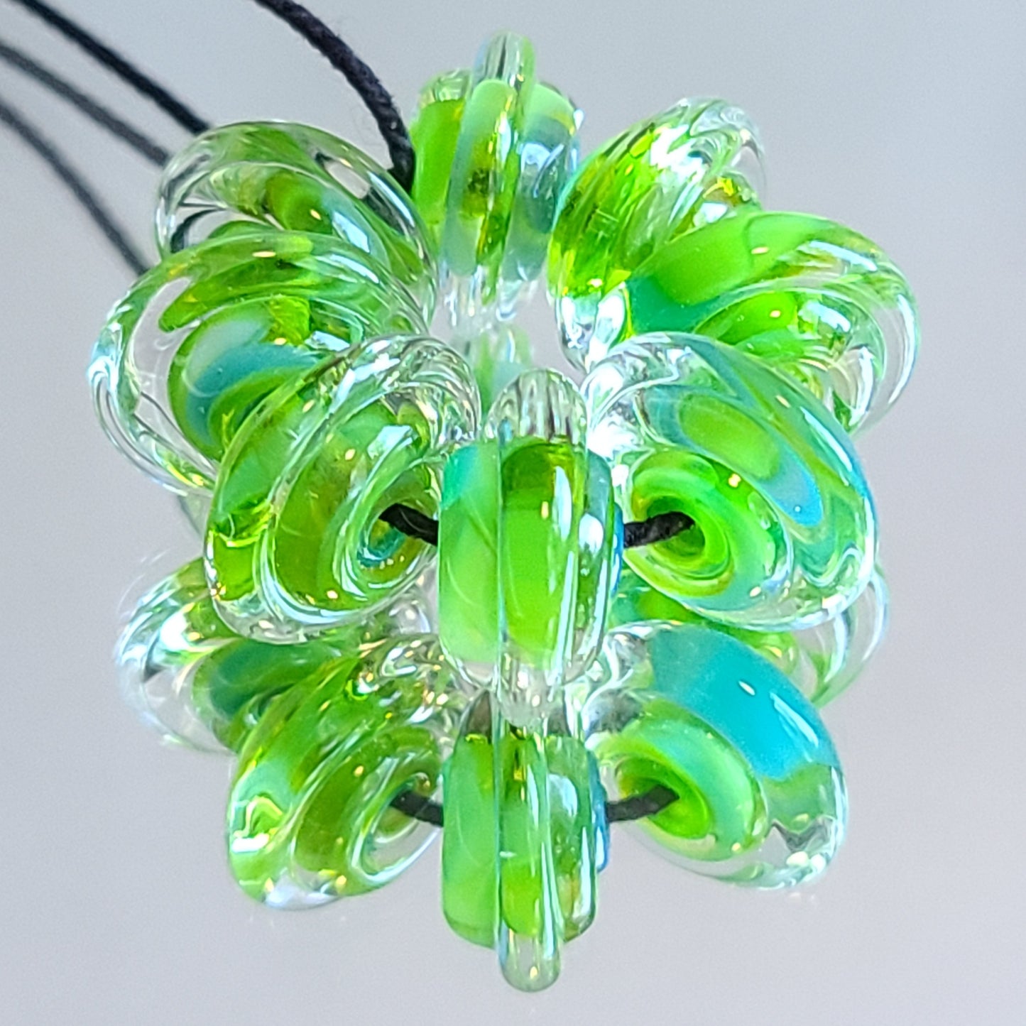 Kiwi Squeeze Disk Beads