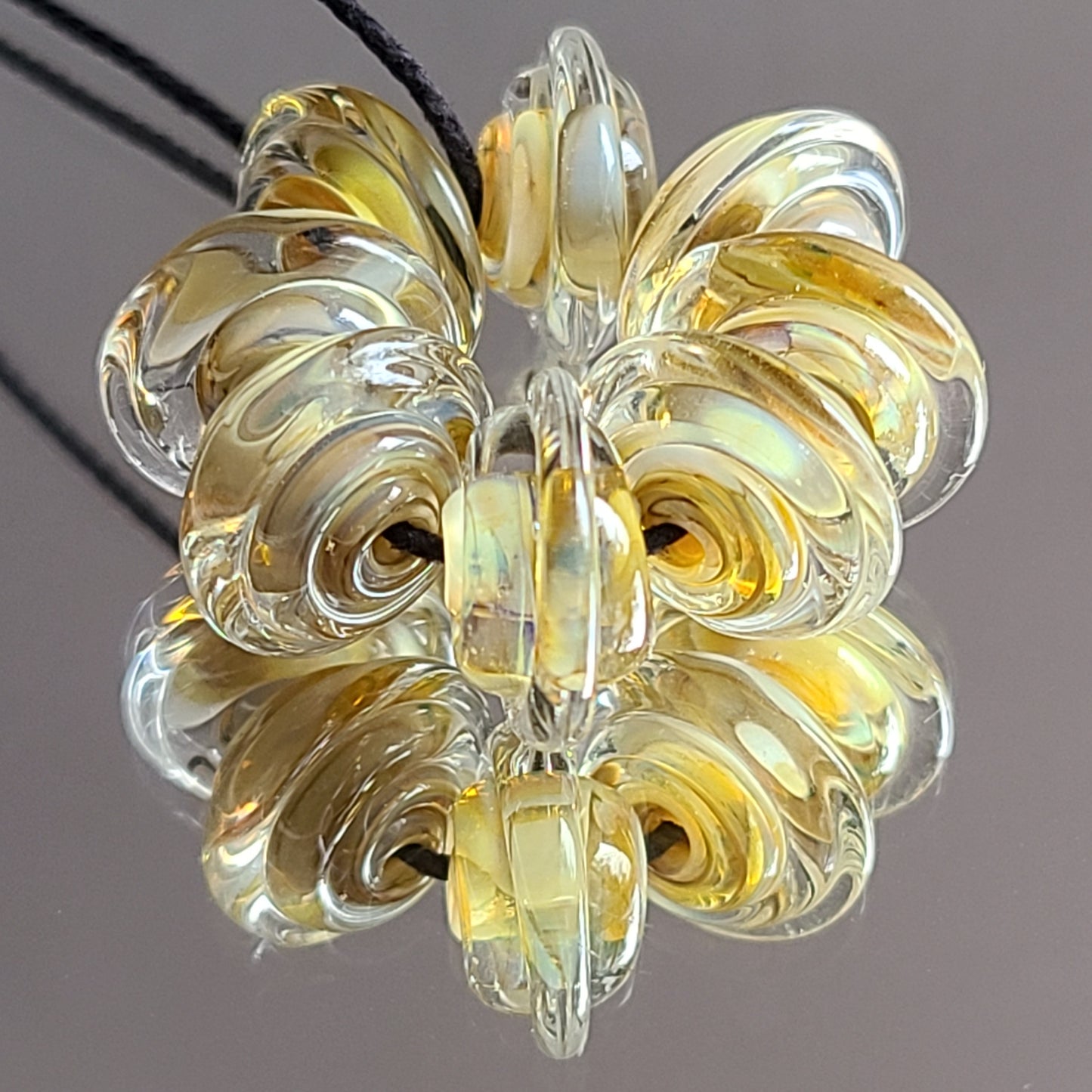 Drama Cream Disk Beads